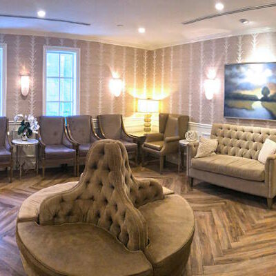 333 South Arroyo Parkway, Pasadena, CA waiting room - Peridot Investment Properties