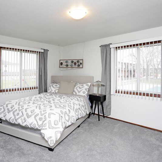 346 East Ridgeway, Waterloo, IA