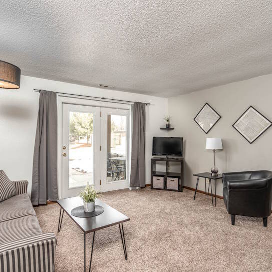 2206 Thunder Ridge Blvd, Cedar Falls, IA